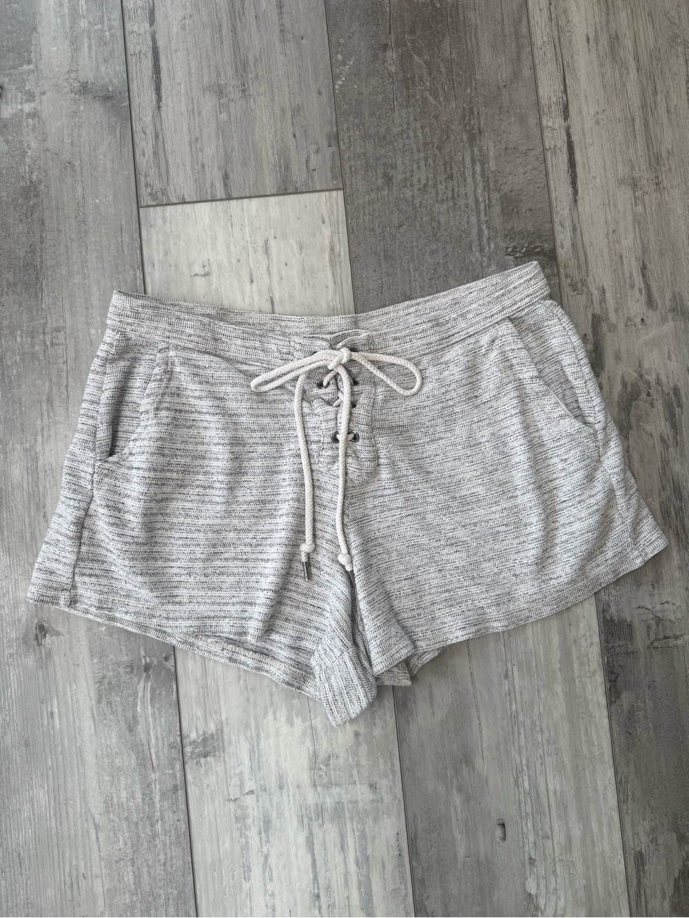 Aerie Marled Knit Lace-Up Lounge Shorts Gray Size M Soft Cozy Pockets